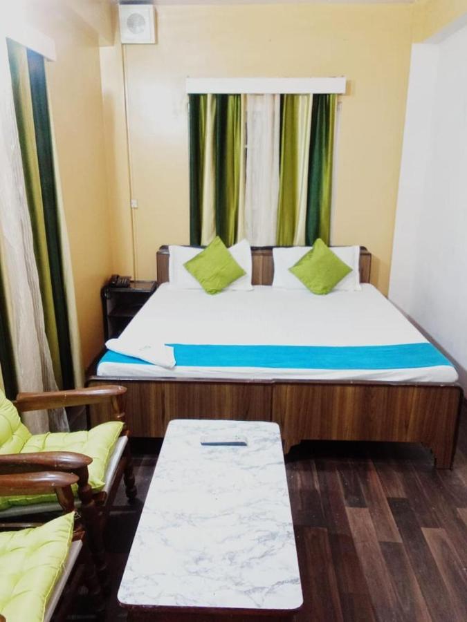The Travelista Shimla Bed & Breakfast Bagian luar foto